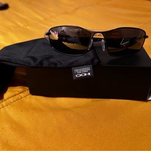 Oakley Whisker Oval Sunglasses